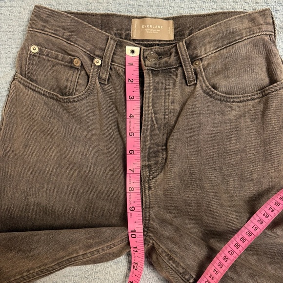 Everlane The 90’s Cheeky Jean in Grey - 25 Crop - Picture 8 of 9